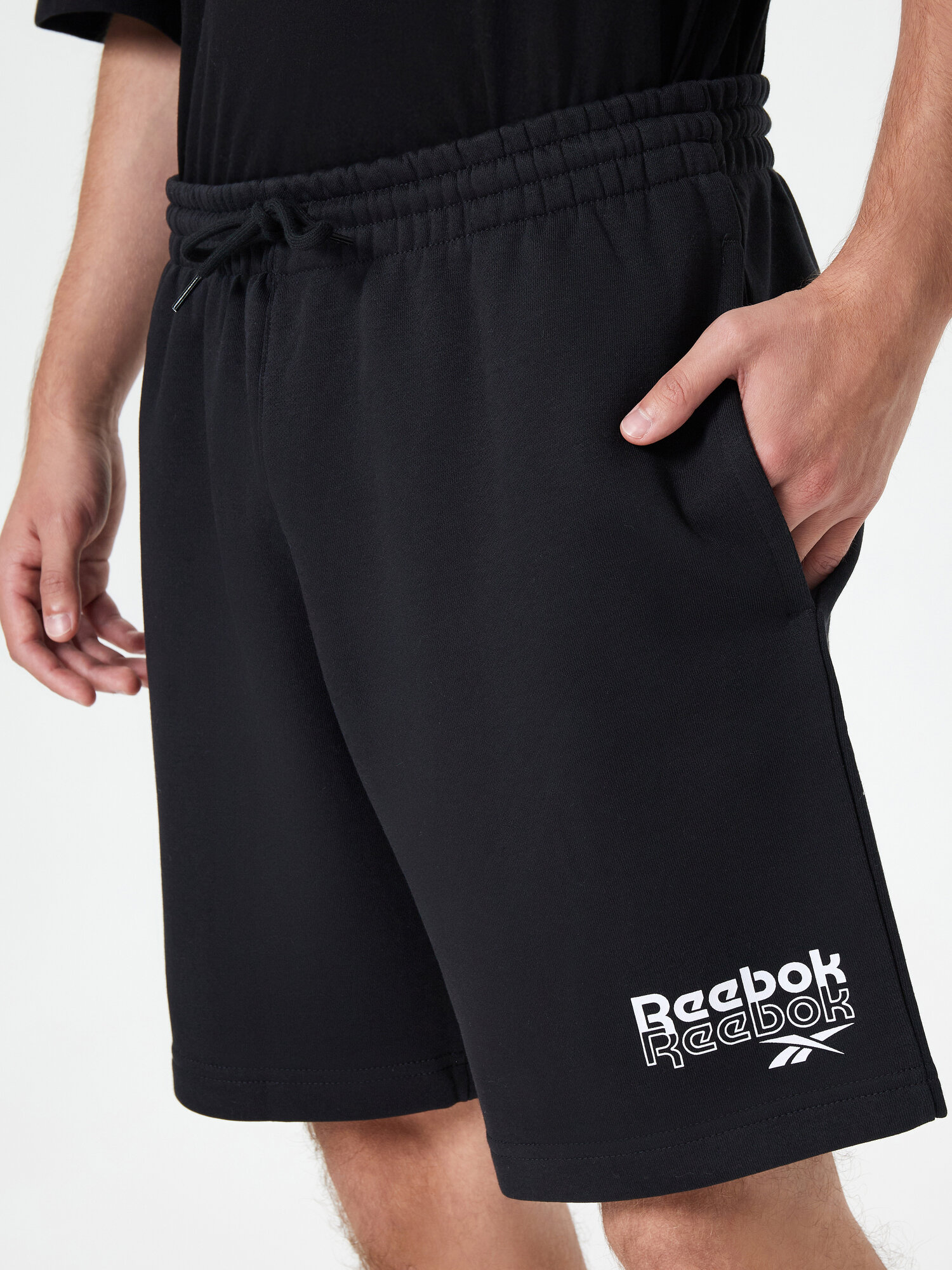 Шорты Reebok Identity Brand Proud, размер M INT, черный — фото 1