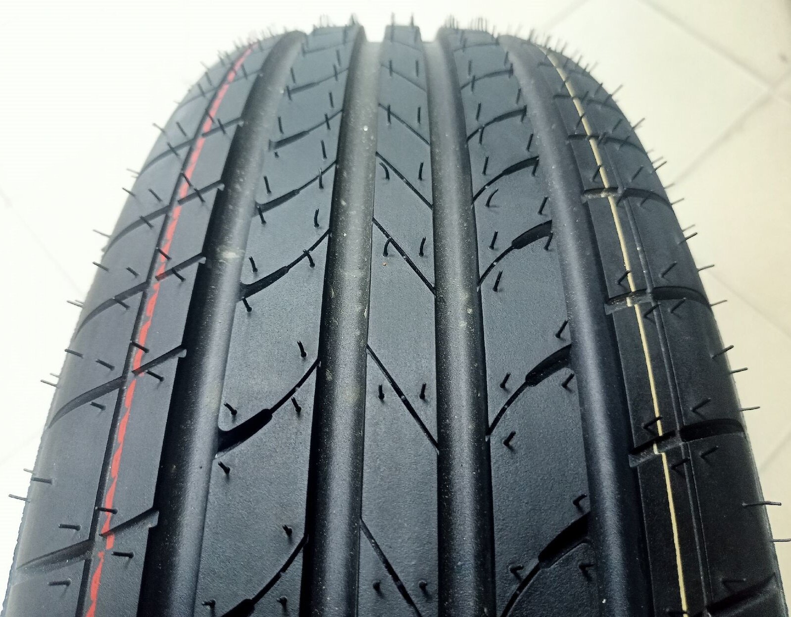 185/65 R-15 Bars UZ200 88H