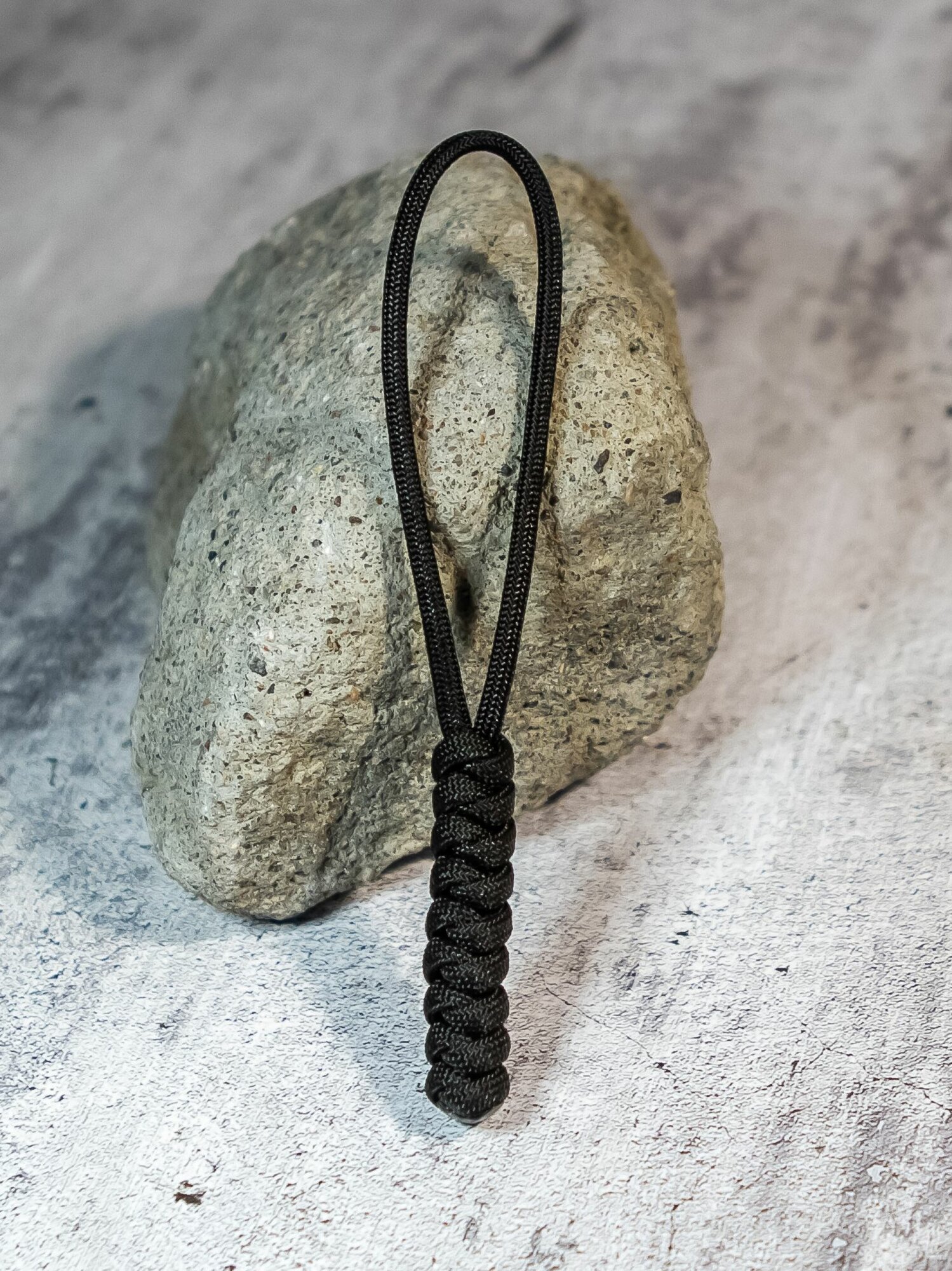 Брелок, черный — фото 1