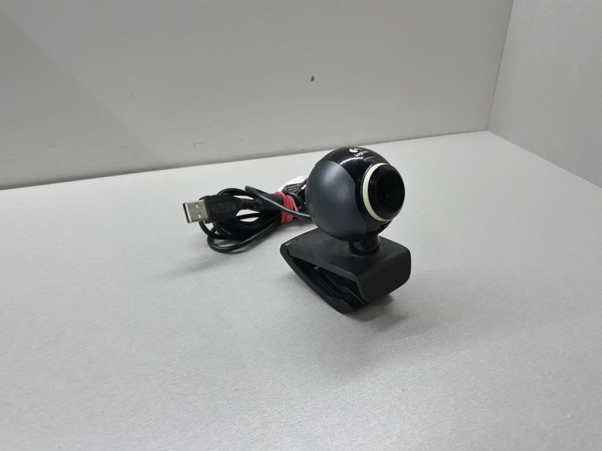 Веб камера Logitech QuickCam E3500 1,3Mp 640x480