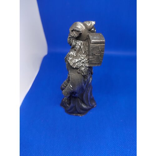 Статуэтка , тор