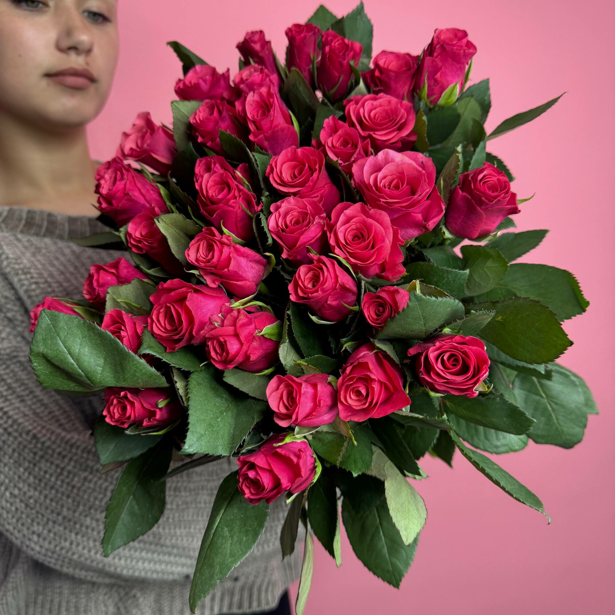 Букет из 35 голландских роз Такази