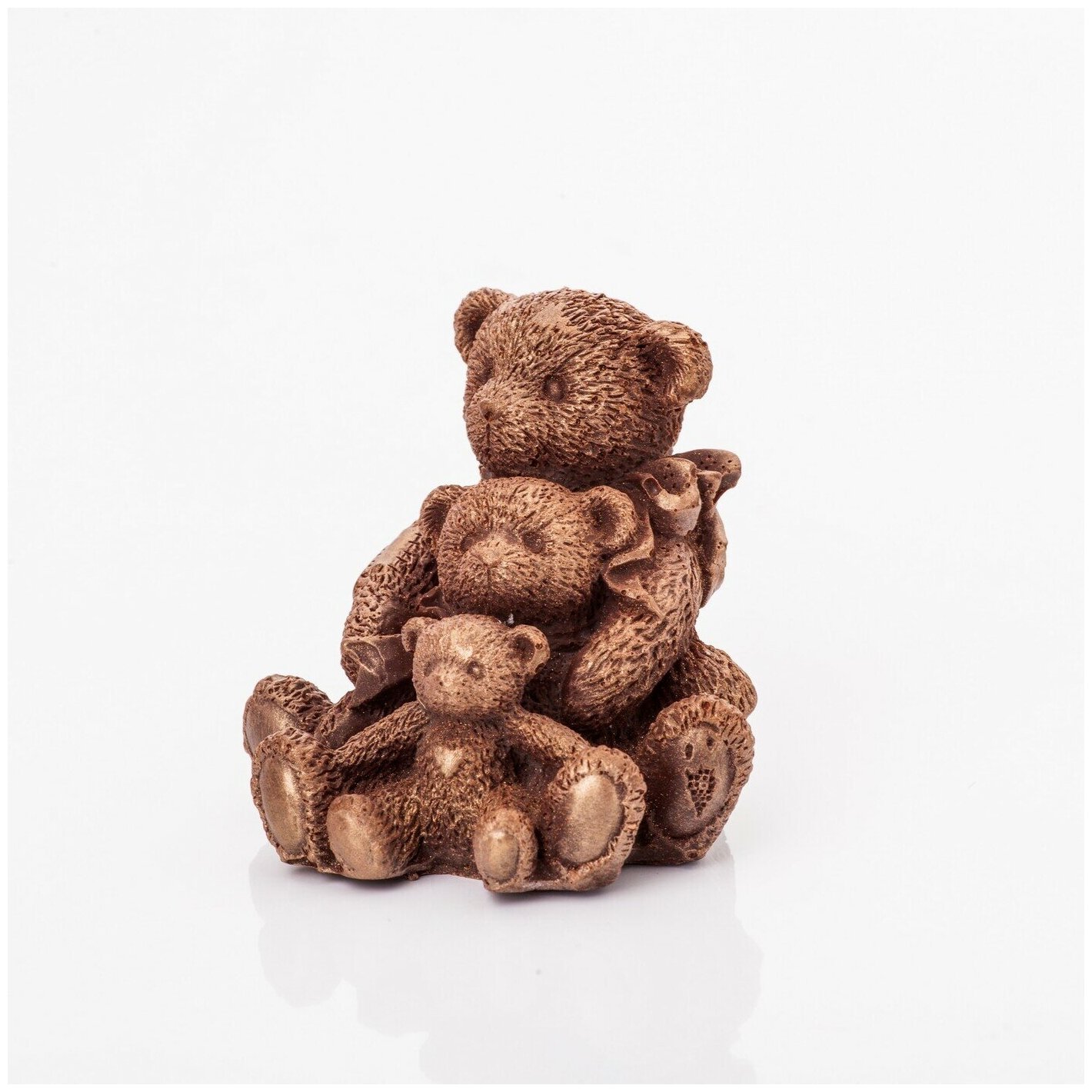 Подарочная шоколадная фигура Frade/Фраде - Три медведя (вес-132г) (молочный) - фотография № 2