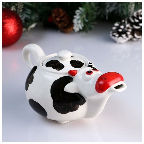 Весёлый фарфор Чайник фарфоровый Коровка Му-му пегая объём 05 л 768₽