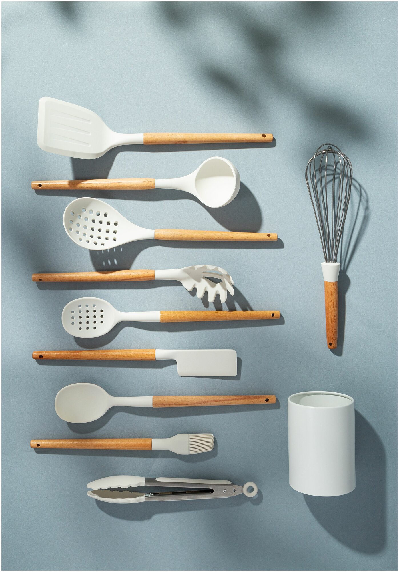 Набор кухонных принадлежностей силиконовый UR HOME с подставкой белый 11 предметов, кухонная утварь, подарок женщине - фотография № 2