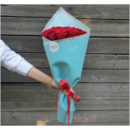Розы Премиум 15 шт красные 49 см в голубой упаковке уголком - Просто роза ру