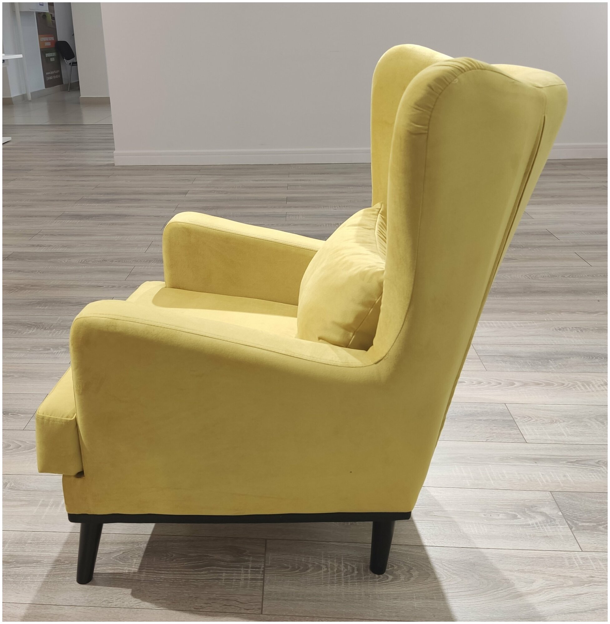 Кресло SAV желтый Zara Yellow 90х75х96см