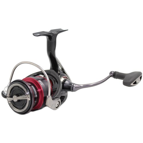 катушка безынерционная daiwa 20 fuego lt 2500 под левую руку 2500 Катушка безынерционная DAIWA 20 Fuego LT 2500 XH 2500