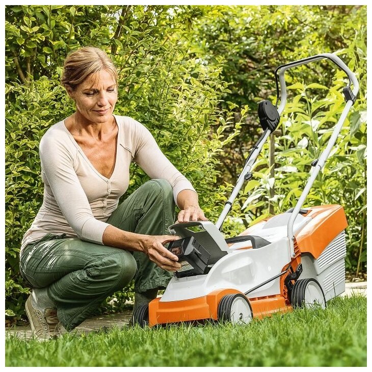 Газонокосилка STIHL RMA 235 (AK 30, AL 101) - фотография № 9