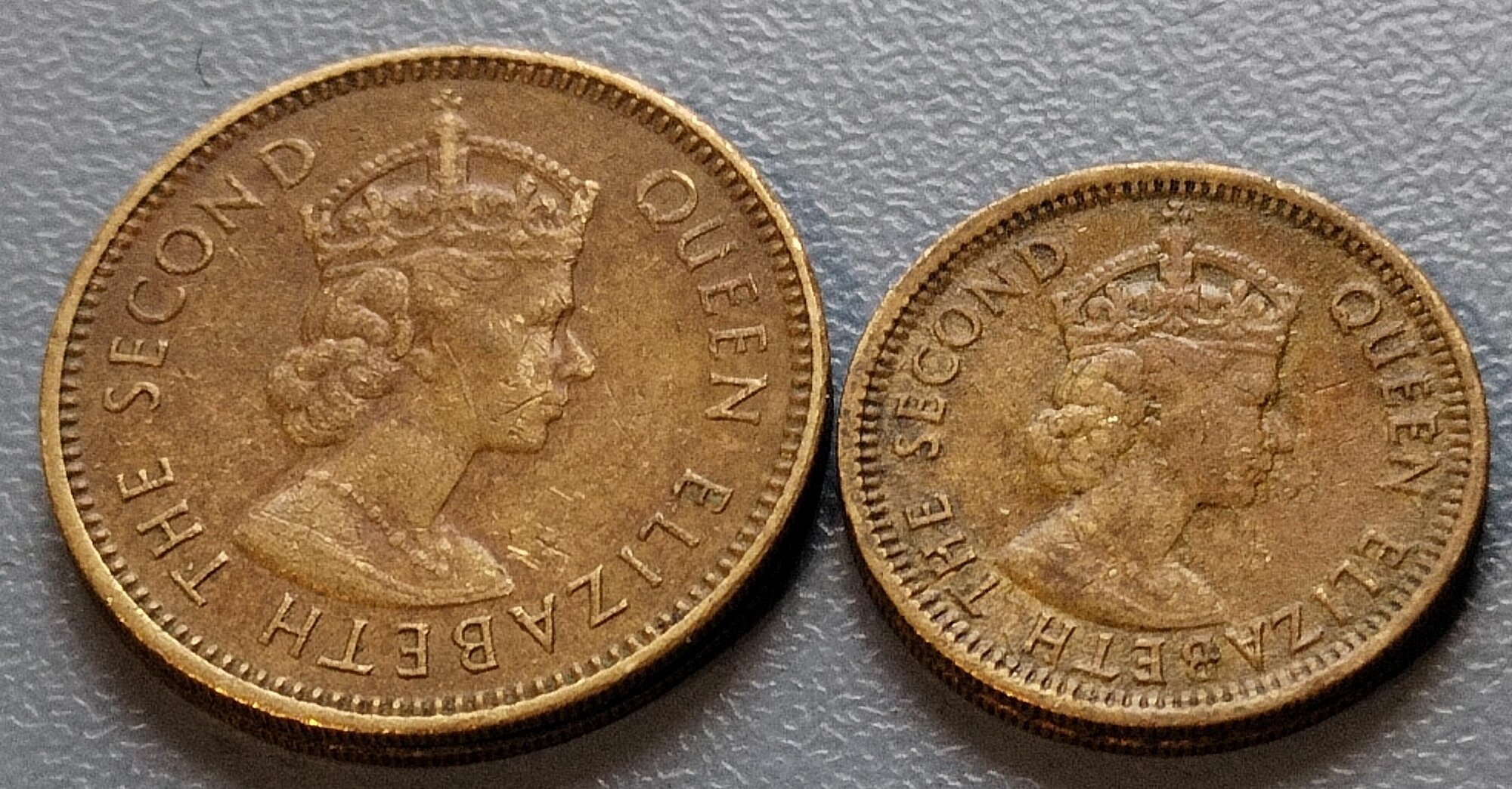 Набор 2 монеты Британский Гонконг. 5 и 10 центов. Королева Елизавета. Из обращения.