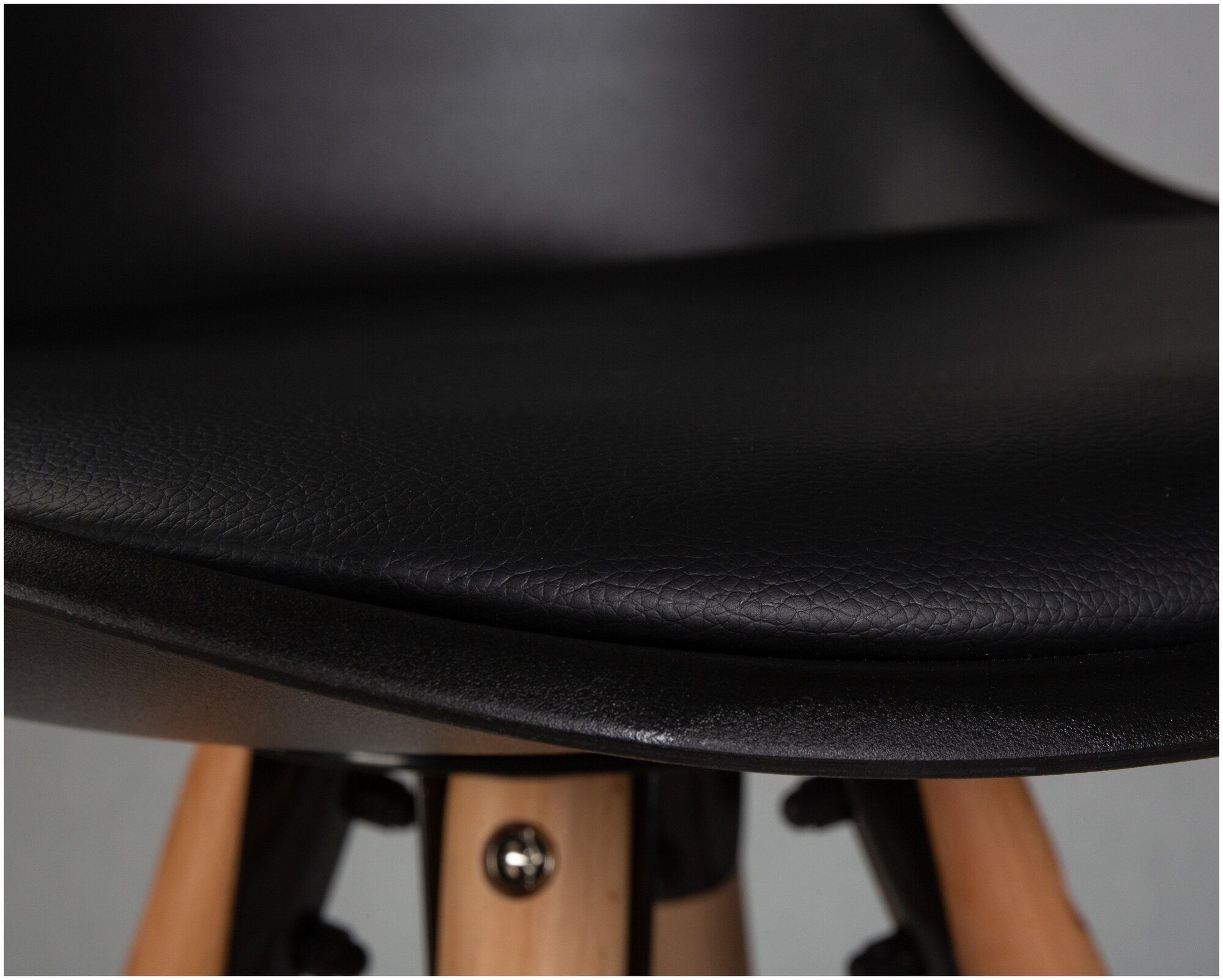 Стул полубарный RONNI LMZL-PP759A-1, цвет сиденья черный (B-03), цвет основания светлый бук - фотография № 4