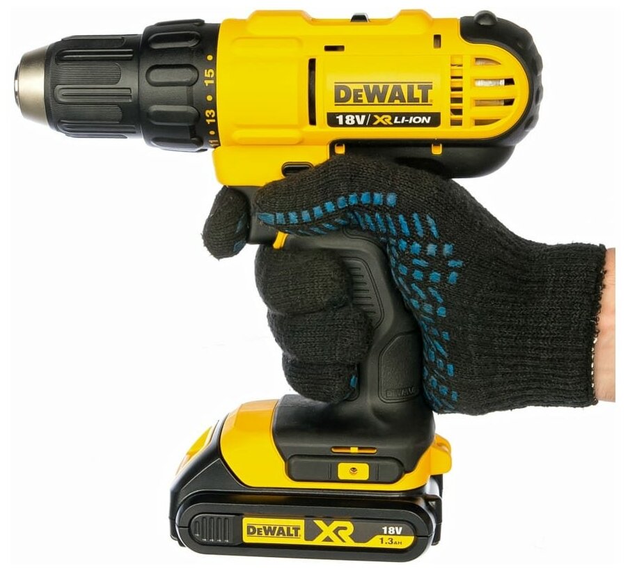 Дрель-шуруповерт аккумуляторная DEWALT DCD771S2 - фотография № 10