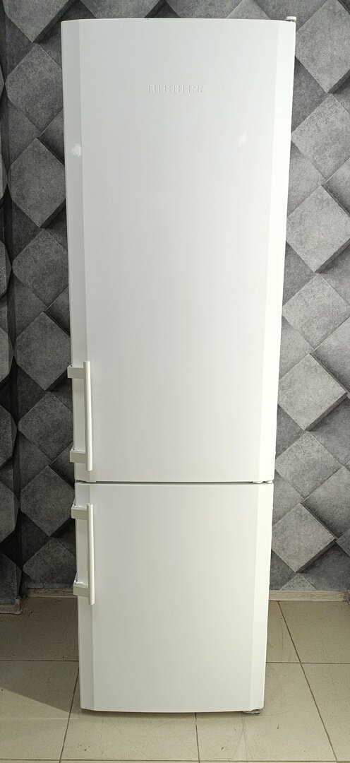 Холодильник Liebherr CN 4023