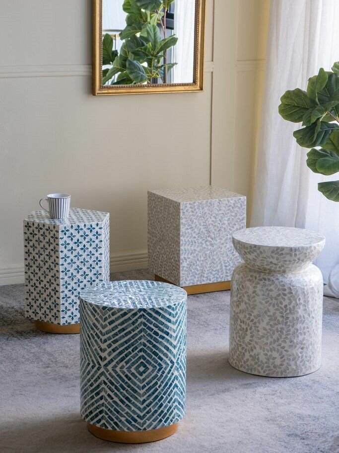 Обзор: D5603 Столик акцентный с отделкой раковинами устриц 35х35х45см, Glasar