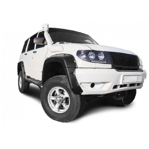 Расширители арок Авто-картель на УАЗ-Патриот