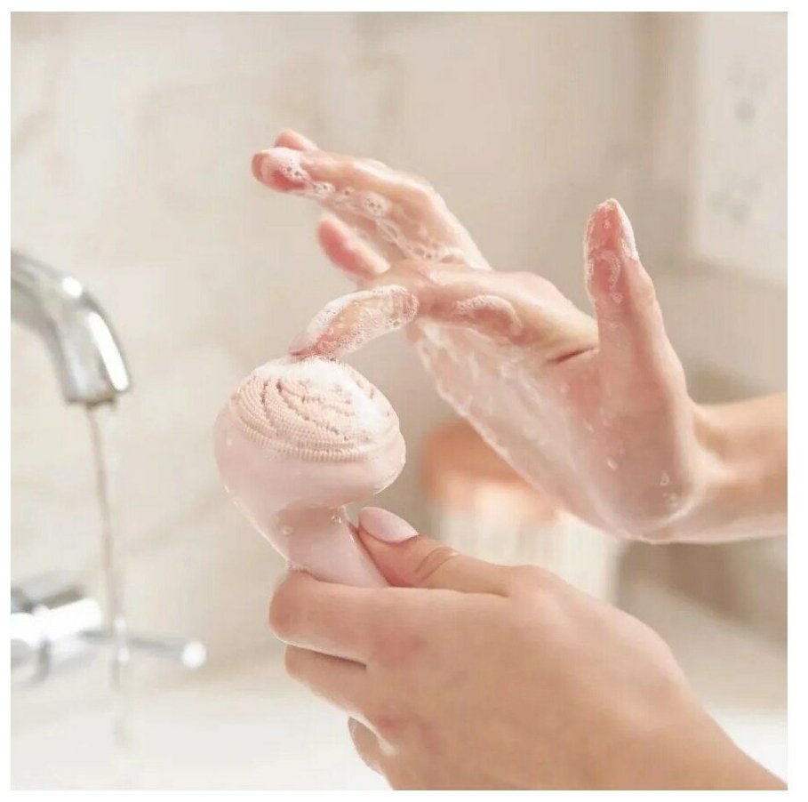 Силиконовая очищающая щеточка для лица с функцией массажа (розовый)