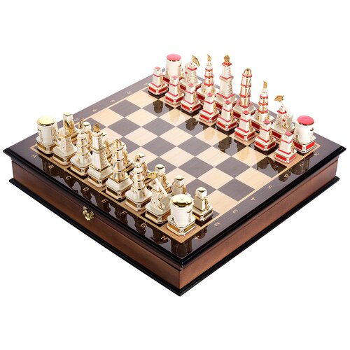 Шахматы деревянные с фарфоровыми фигурами Газ и нефть. Гжель 49х49 см