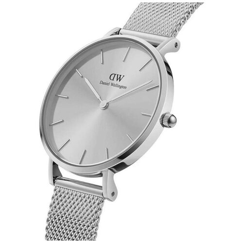 фото Наручные часы daniel wellington наручные часы daniel wellington classic petite unitone 28mm, серебряный