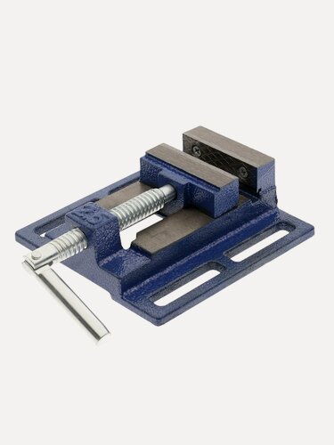 Изображение товара Тиски станочные Тундра, чугун, фундаментное основание, ширина губок 65мм