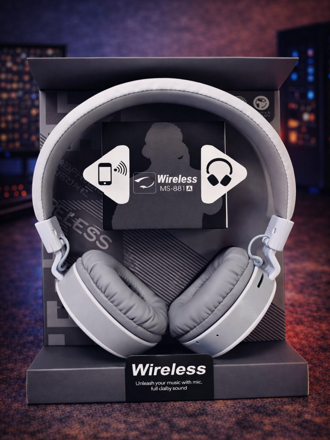 JBL 881A: беспроводные наушники с отличным звуком и современным дизайном.