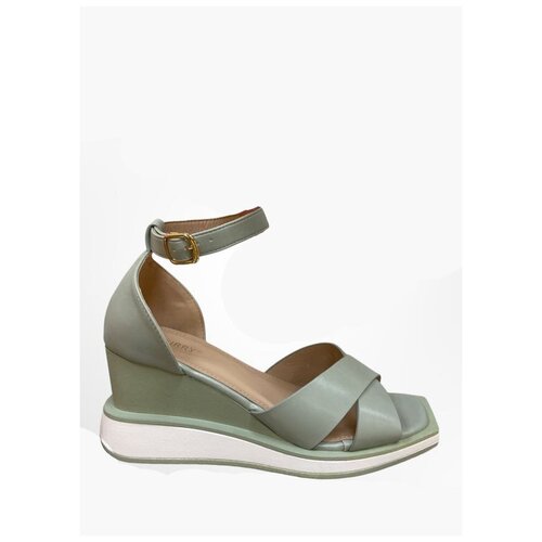 Босоножки женские