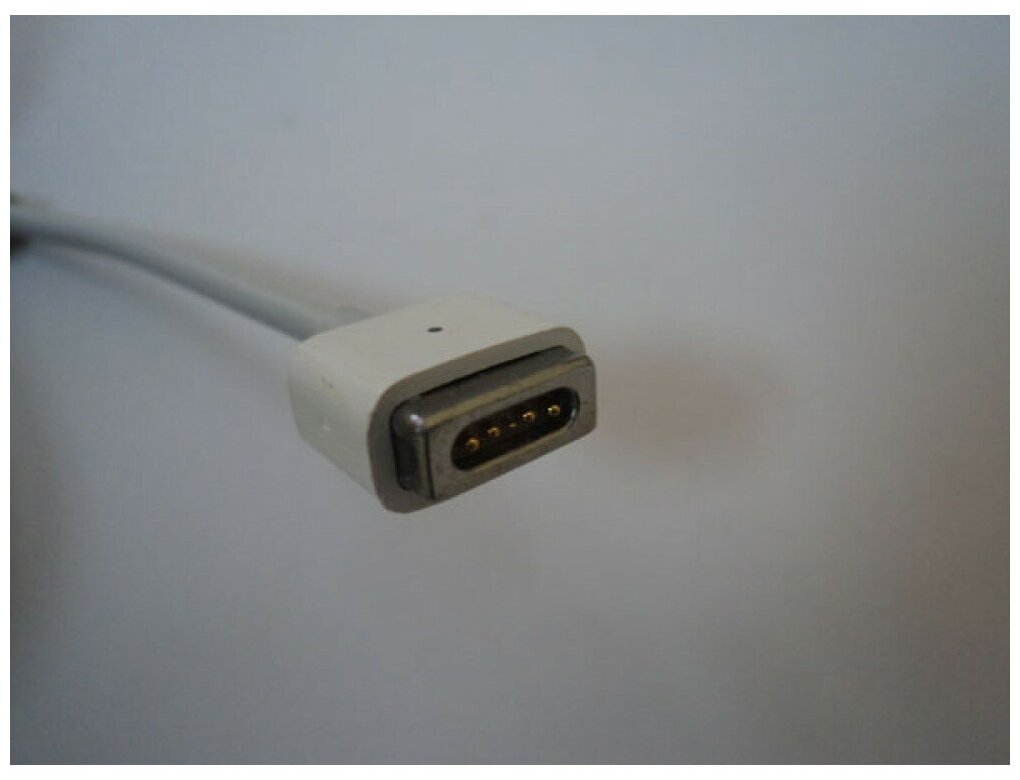 Автомобильный блок питания для MacBook 16.5V 3.65A 60W Magsafe 2