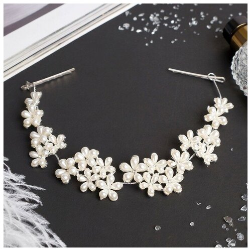 Аксессуар для волос Королева морей цветы 28 см белый 1214₽