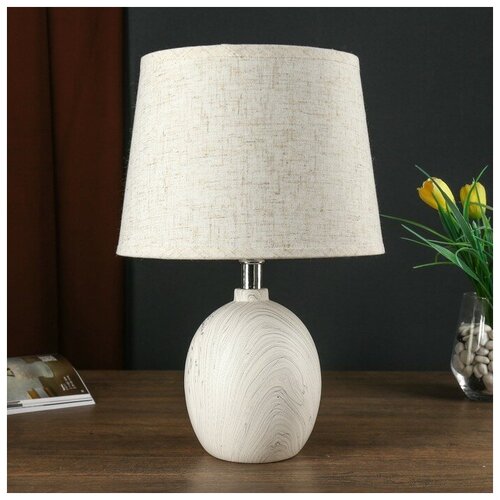 фото Лампа настольная 21196/1 e14 40вт белый-серый 20х20х35 см risalux