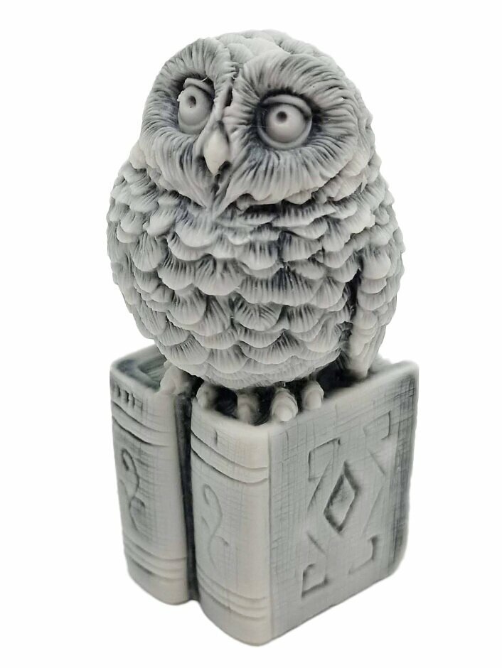 фото Статуэтка Сова на книгах 8 см мраморная крошка