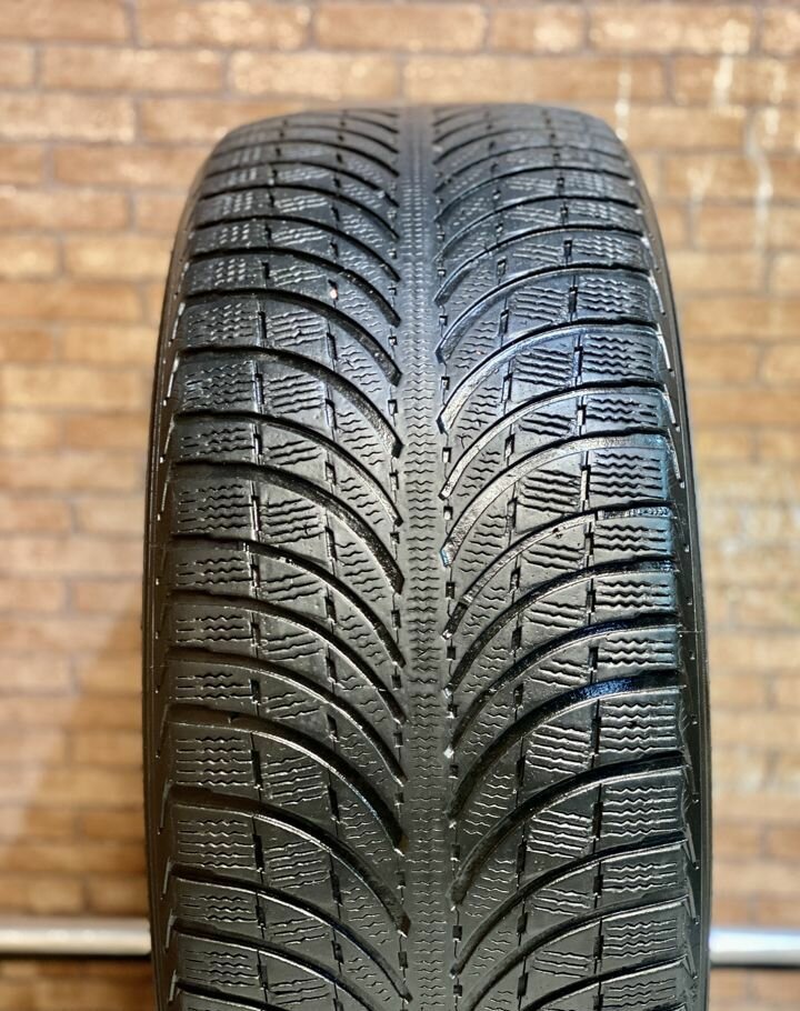 Michelin Latitude Alpin LA2 255/55 R18