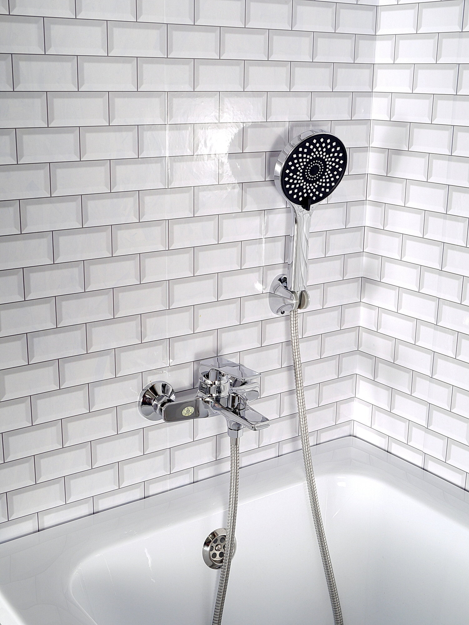 Смеситель Diadonna, для ванны, латунь, однорычажный, с душевым гарнитуром