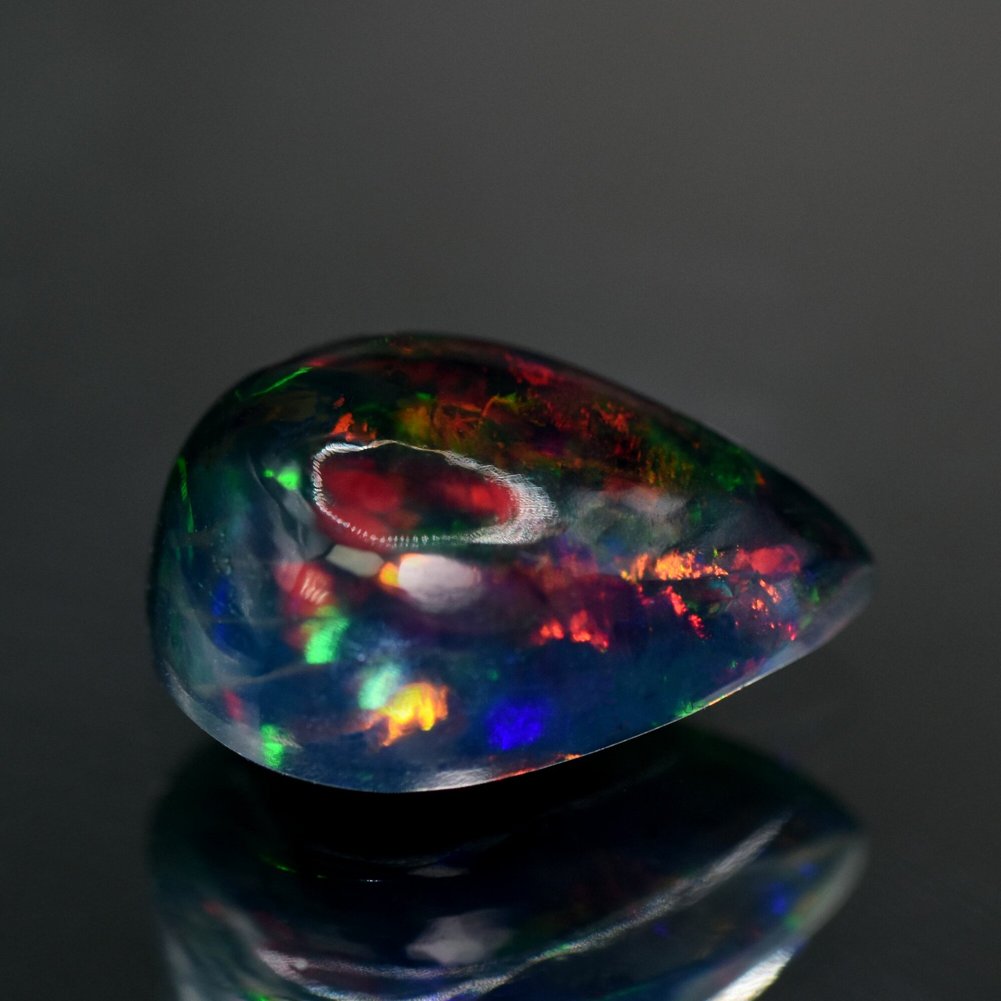 Опал 4.75ct. груша (Эфиопия)