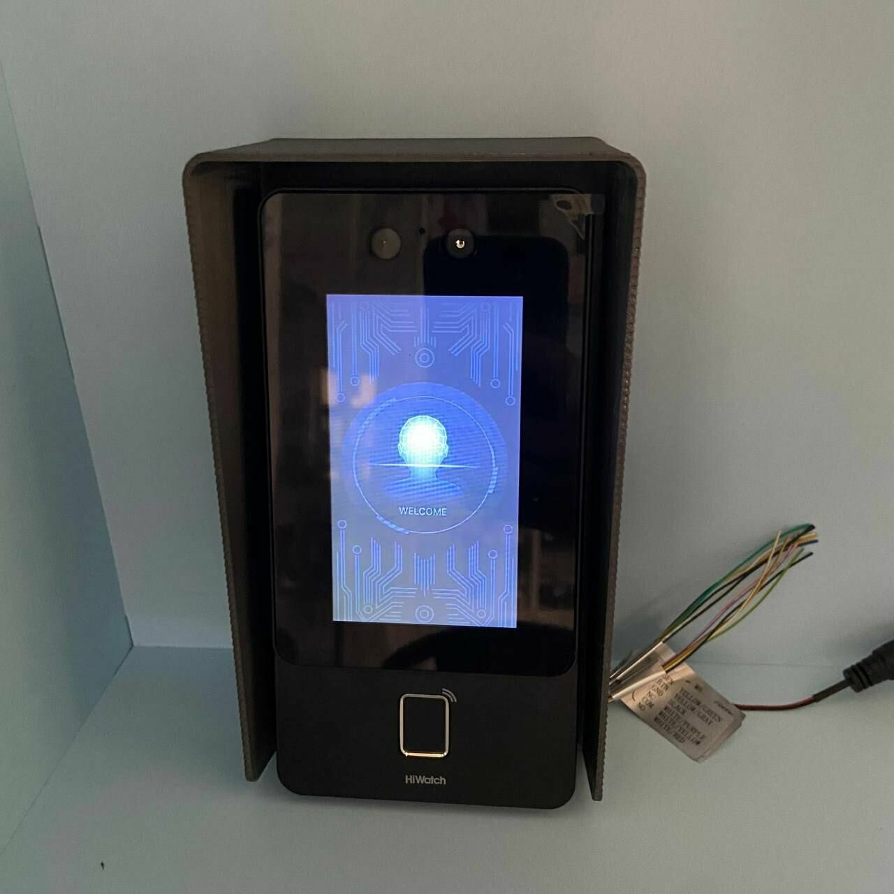 Защитный козырек для терминал доступа с распознаванием лиц и считывателем отпечатков пальцев Hikvision HiWatch (серый) 3D печать