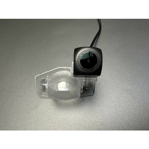 Камера заднего вида Teyes для Honda Хонда 2007 - 2018 Sony AHD угол обзора 170 градусов 1080P FishEye эффект рыбий глаз 3790₽