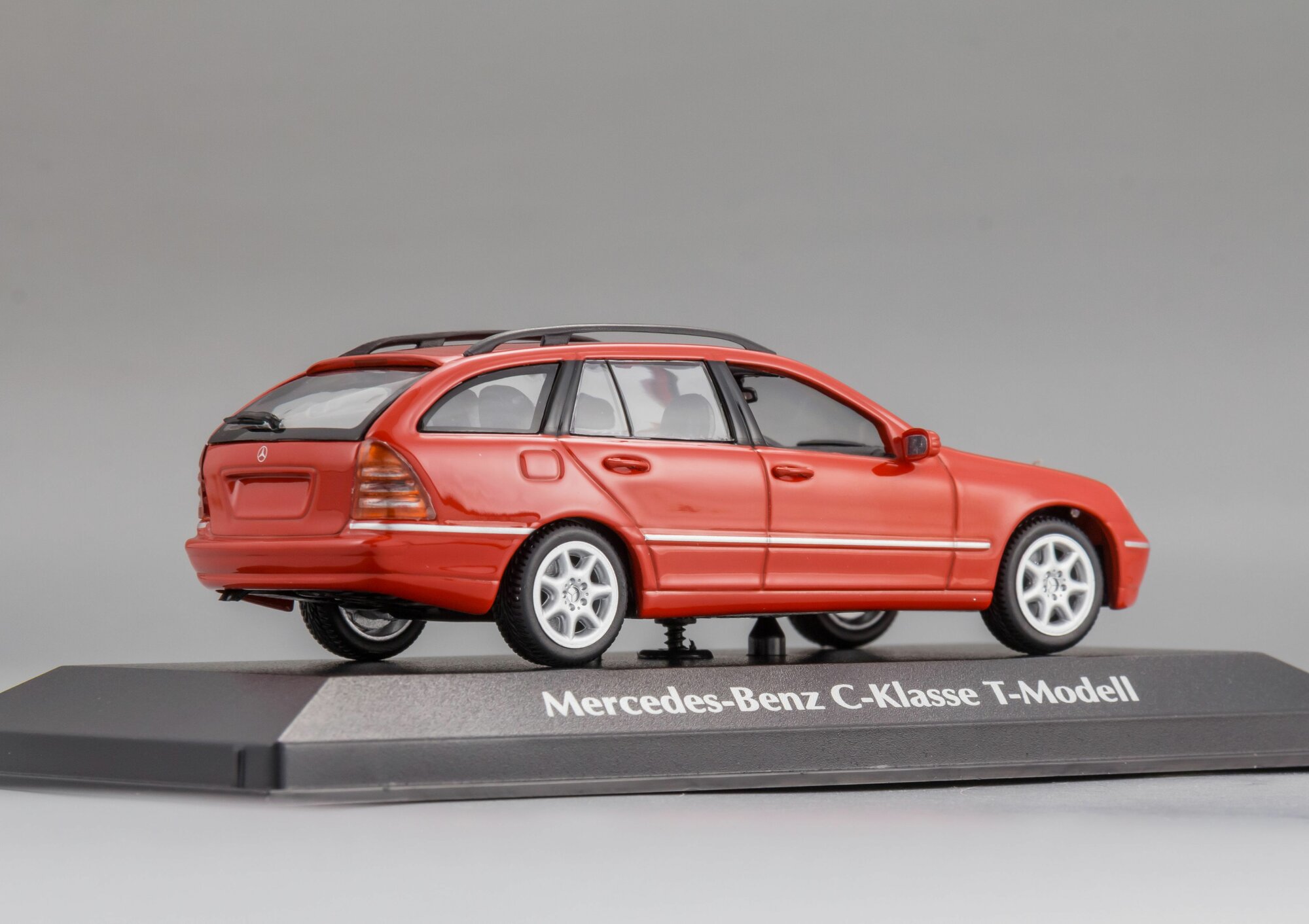 Масштабная модель Mercedes-Benz C-Class T-Model (S203) - 2001 — фото 1