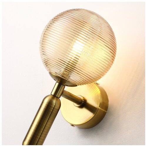 фото Бра favourite idem 2723-1w