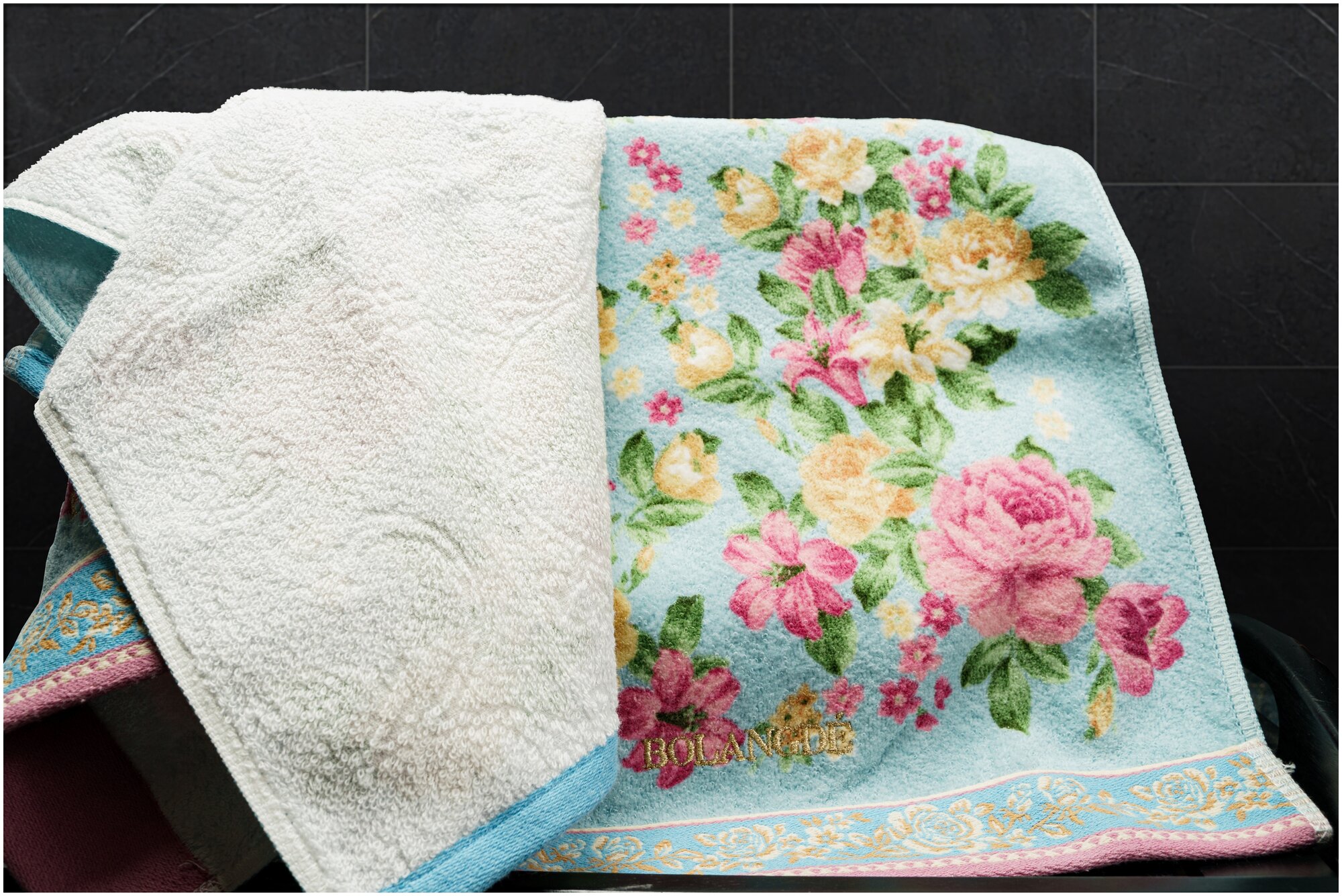 Набор полотенец для рук и лица 2 шт, полотенце для ванной махровое, велюровое BOLANGDE, 100% хлопок, рисунок цветы, Япония Пионы34х78, голубой - фотография № 6