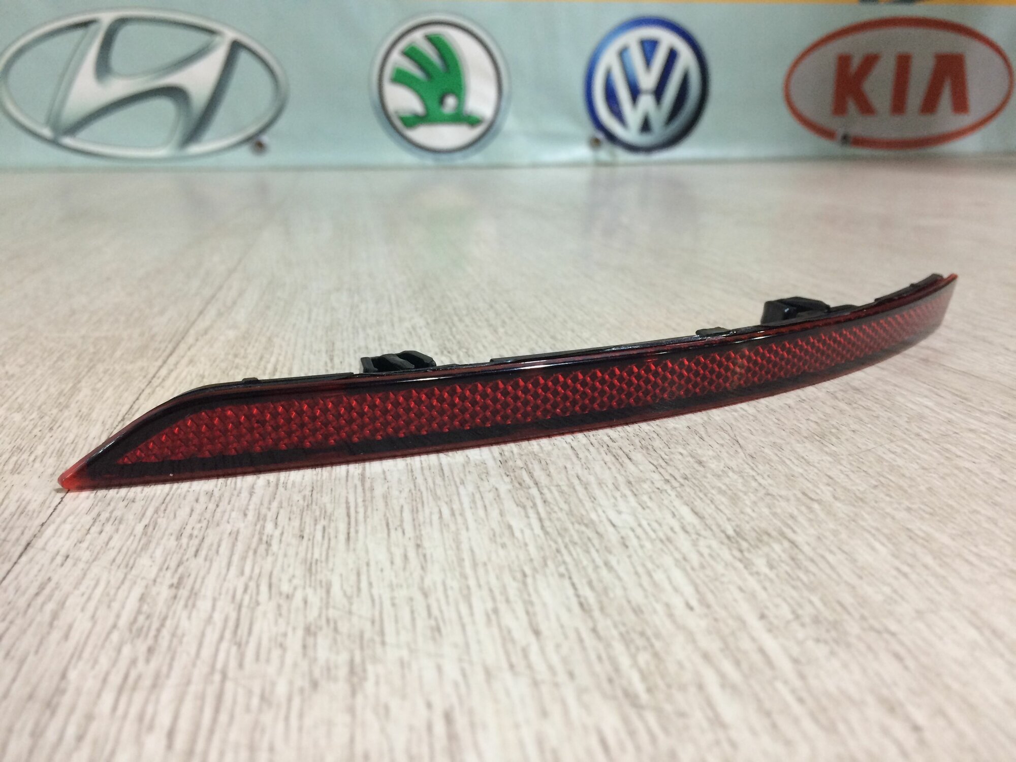 Отражатель катафот задний правый Фольксваген Polo Поло седан 2015-2020г