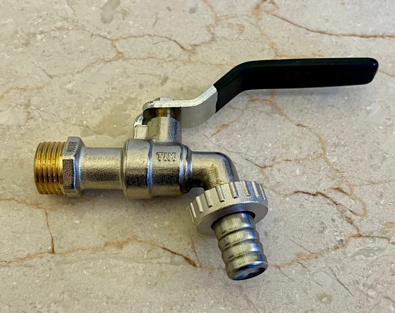 фото Садовый кран со штуцером TIM 1/2" Premium наружнная резьба, усиленный