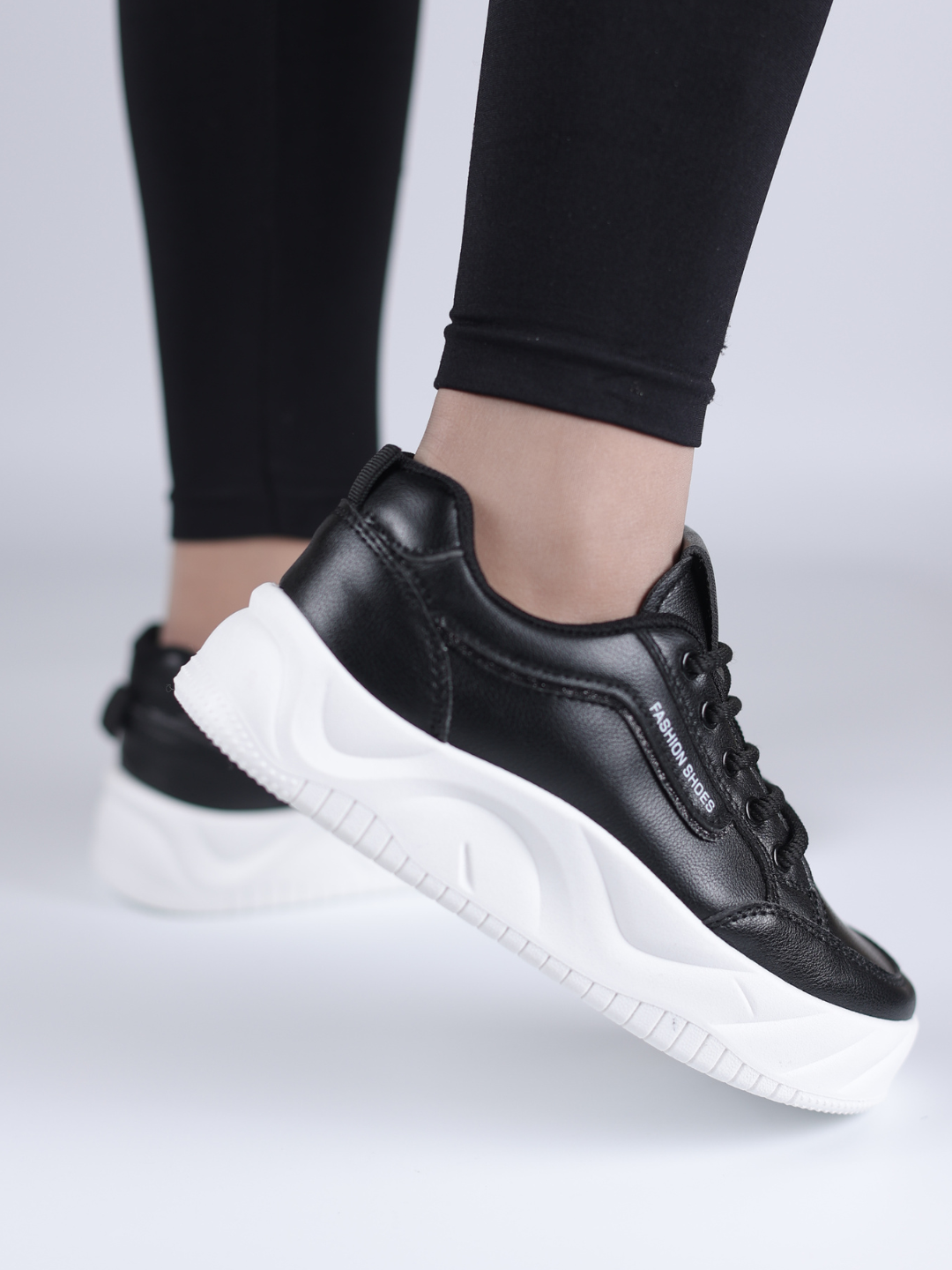 Кроссовки , полнота 7 (RU)/ на среднюю и широкую стопу, размер 36-41, черный.. — фото 1