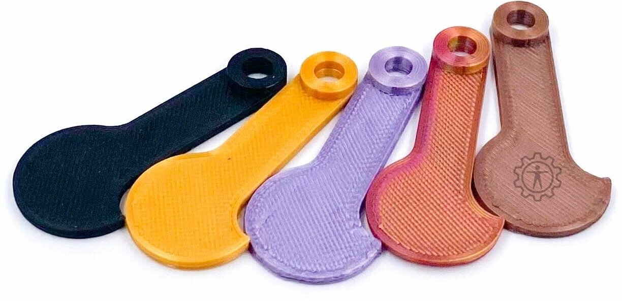 фото Брелок ключ для тележки заменяющий 10 рублевую монету разноцветный 3шт