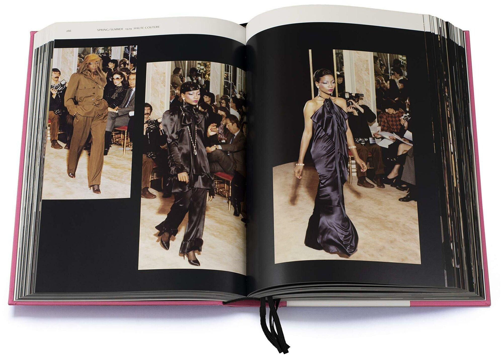 Olivier Flaviano "Yves Saint Laurent Catwalk : The Complete Haute Couture Collections 1962-2002"