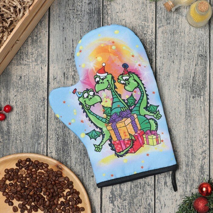 фото Варежка-прихватка "Дракон с подарками" 20х28 см, 35% хл, 65% пэ, ватин 250 г/м2