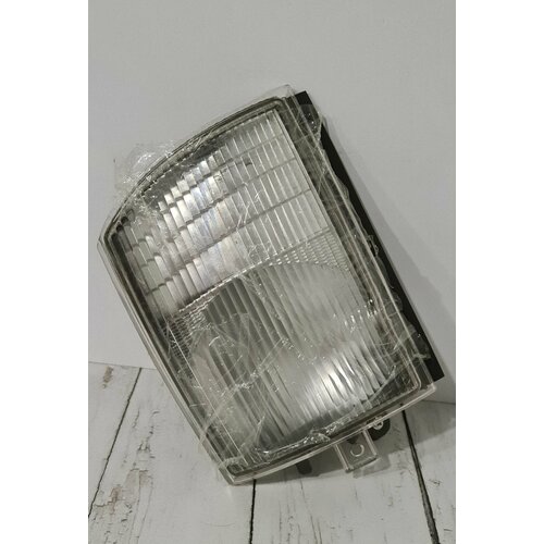 Указатель поворота боковой левый Mitsubishi Fuso Canter 4M50 Е-34 2500₽