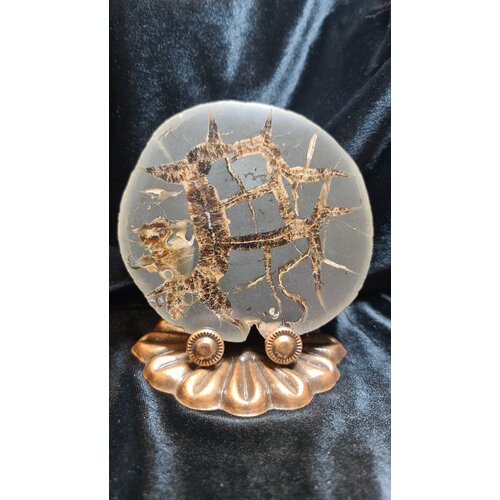 Септария на подставке