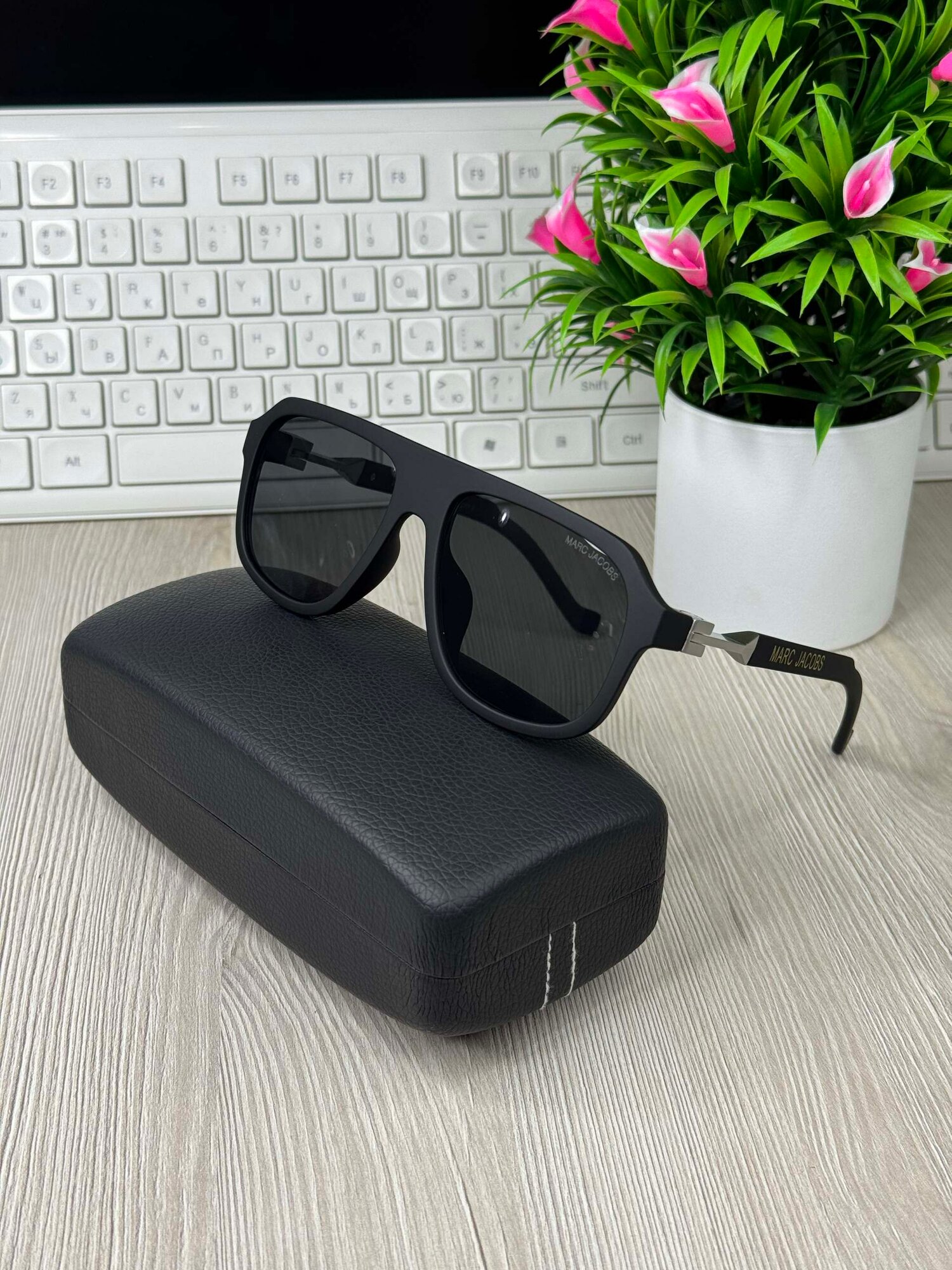 Солнцезащитные очки