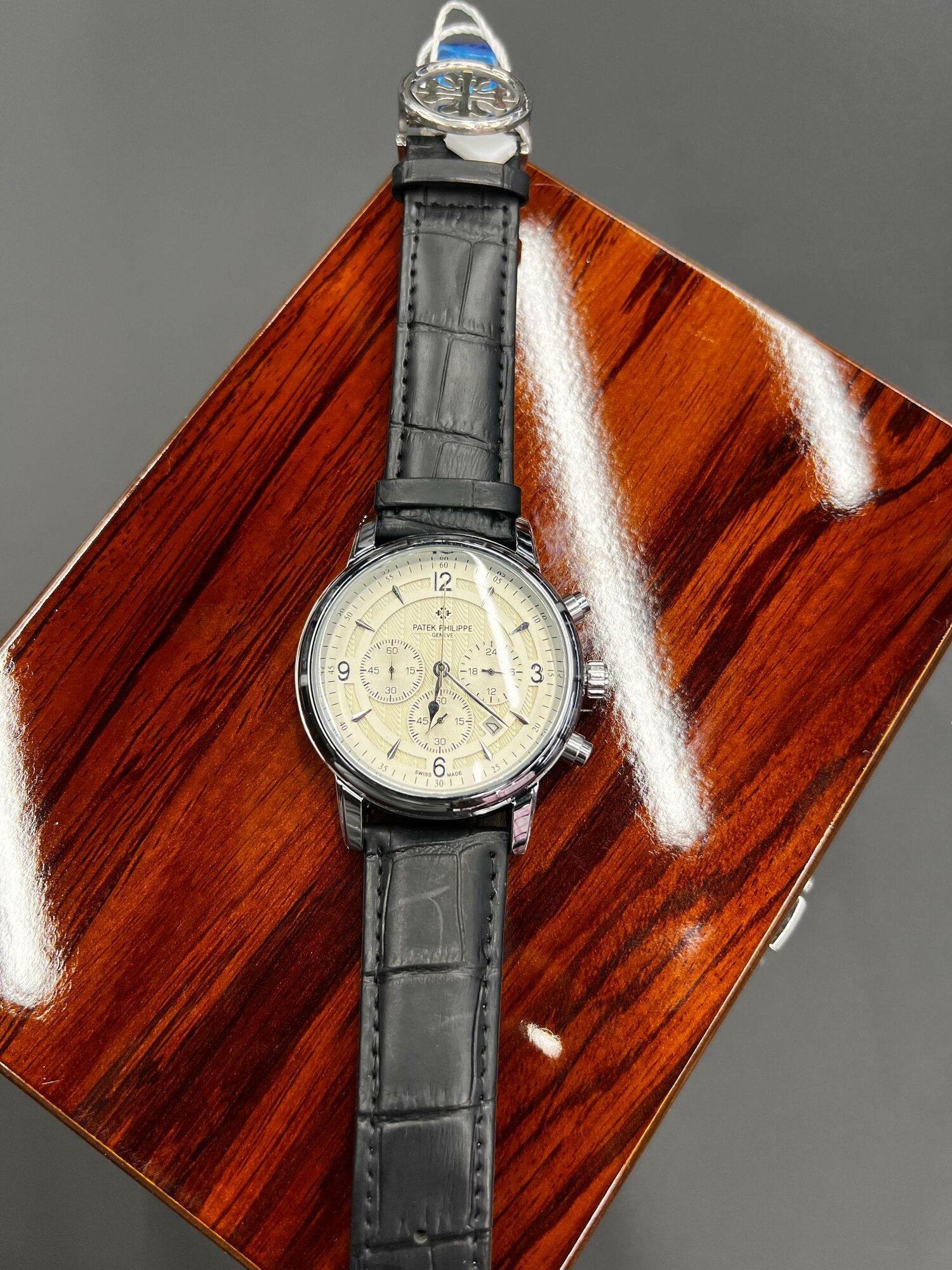 Наручные часы