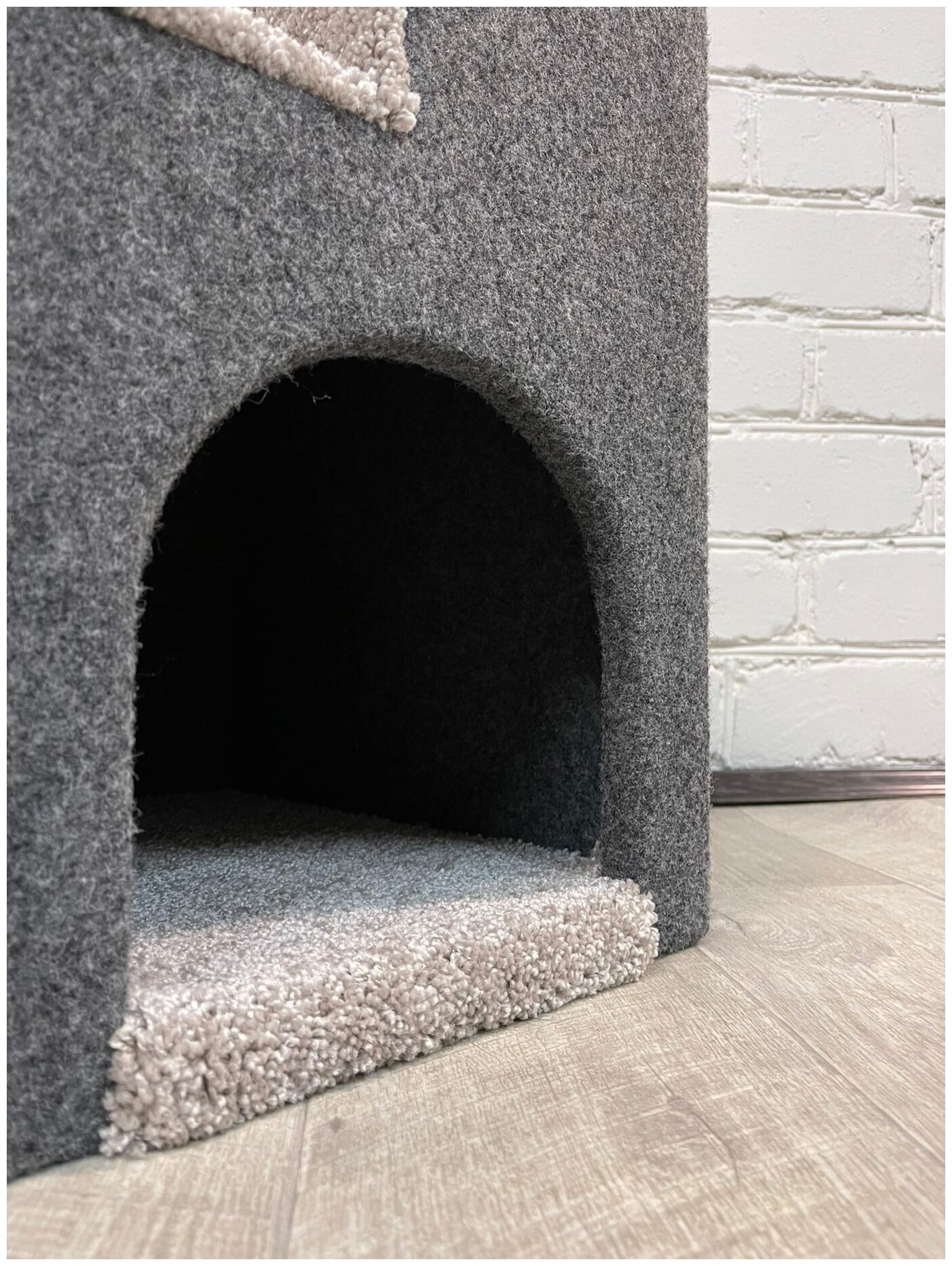Лестница для собак полностью из ДСП + ковролин с уютным домиком (55*44*46) - фотография № 5
