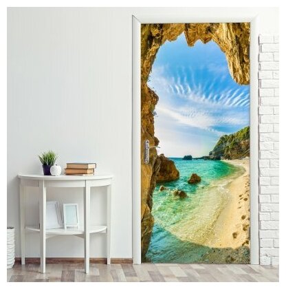 Наклейка на дверь «Скалистый пляж»