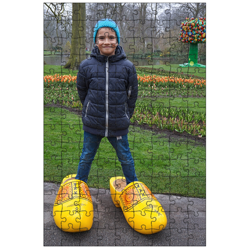фото Магнитный пазл 27x18см."мальчик, деревянные туфли, голландия" на холодильник lotsprints